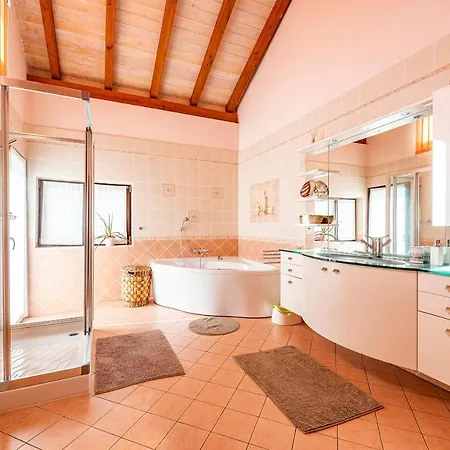 Casa Luna Alma * Brione sopra Minusio
